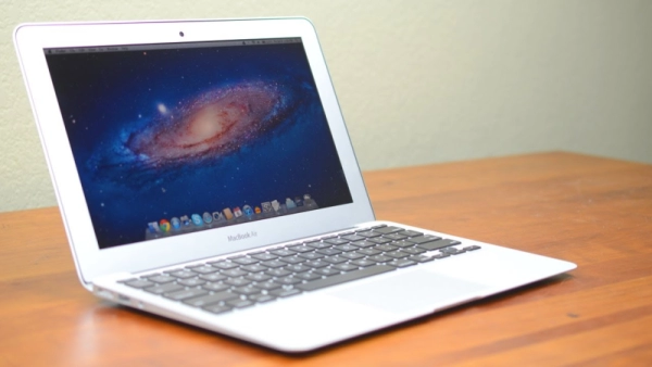 Apple официально объявила 11-дюймовый MacBook Air устаревшим