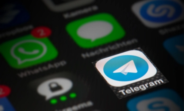 Вот это поворот:Apple отправляет коды подтверждения в Telegram