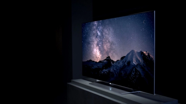 LG представила невероятно тонкий OLED-телевизор, который почти сливается со стеной