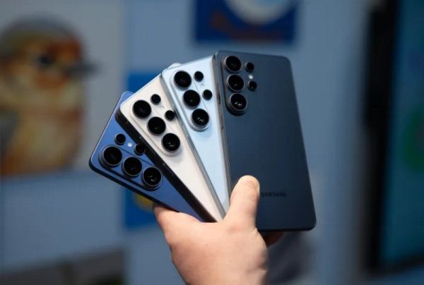 Samsung добавила нативную поддержку AirDrop в Galaxy S26